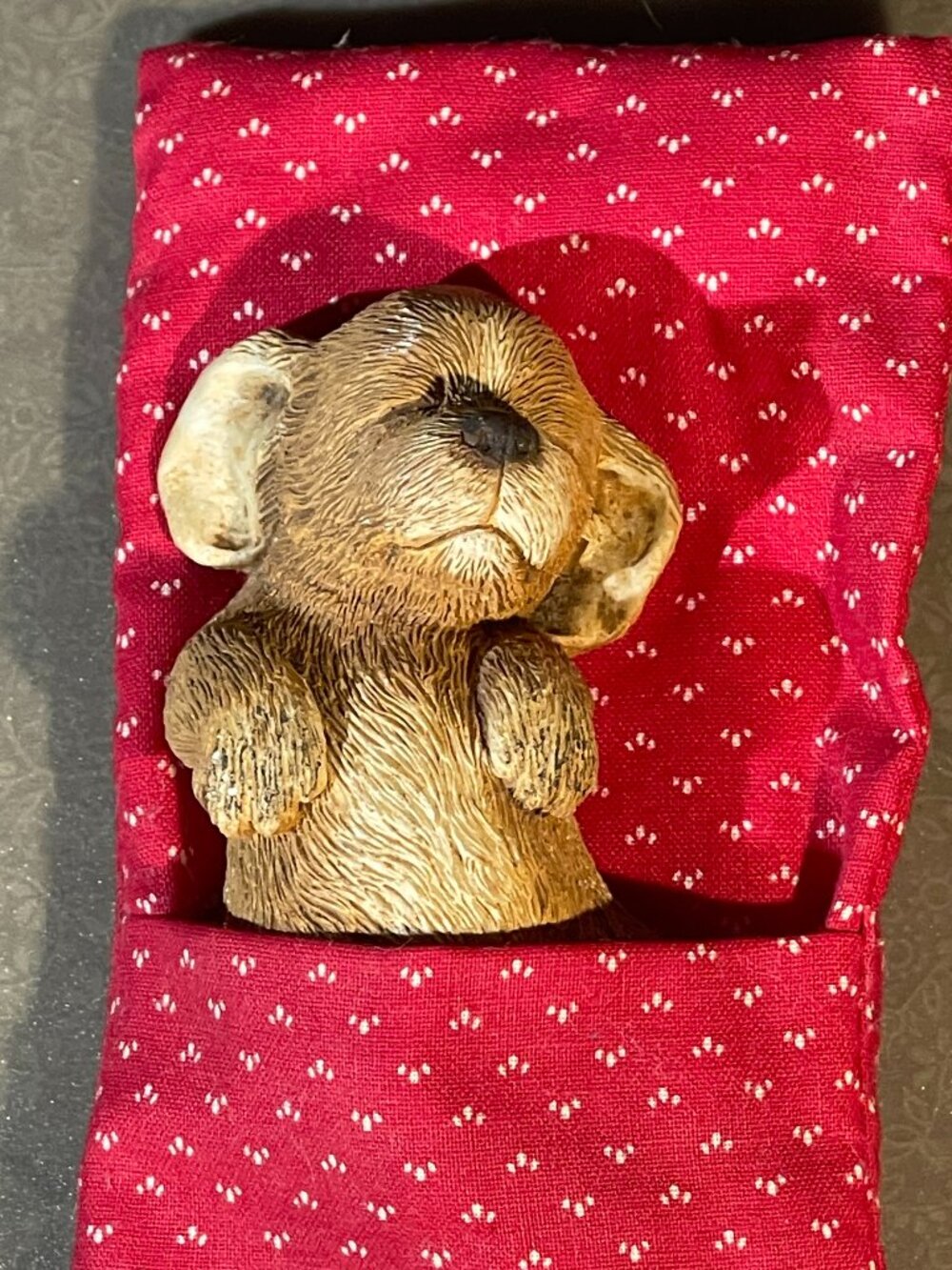 Authentic Sandicast 1986 Dog Sculpture Miniature Sleeping Puppy on Bed (#1744)